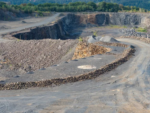 Open Clinkstone Phonolite Quarry Black Basalt Stones Mine Industry Basalt — Photo