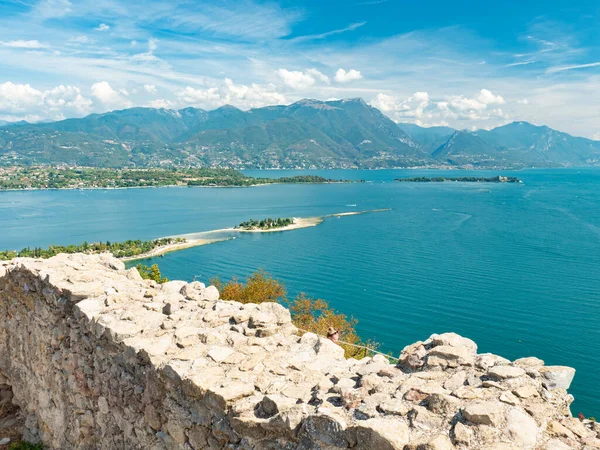 View Lake Garda South Alps Peaks Rocca Manerba Ruins Wall — Stock Photo, Image