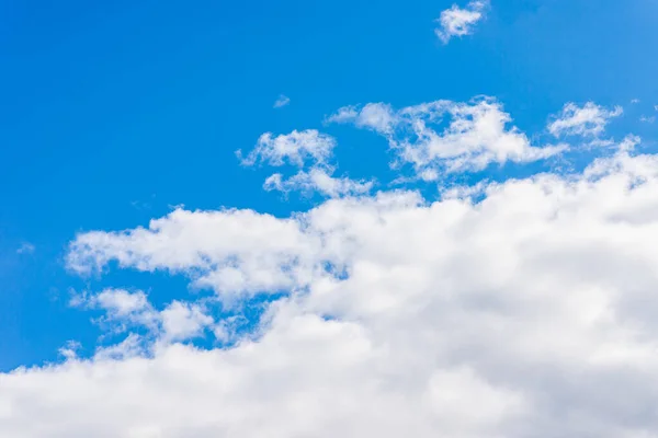 Bel Cielo Blu Sfondo Bianco Nuvola Forma Indipendente Elementi Natura — Foto Stock