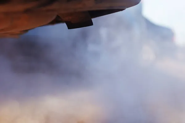 Fumi Combustione Che Escono Dal Tubo Scarico Dell Auto Nubi — Foto Stock