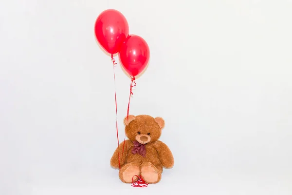 Nice Teddy Bear Holds Inflatable Red Balloons Valentines Day Concept — Stock Photo, Image