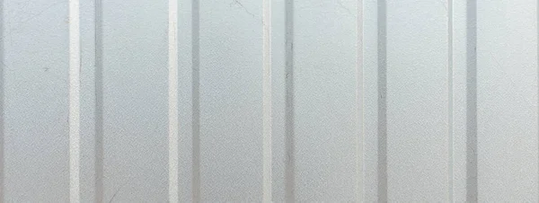 亜鉛ストライプの壁の背景 亜鉛金属シートテクスチャの背景 パノラマビュー バナー広告画像 — ストック写真