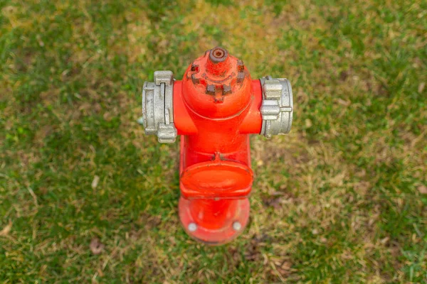 Single Red Fire Hydrant Green Lawn Autumn Spring Summer Day — Fotografia de Stock