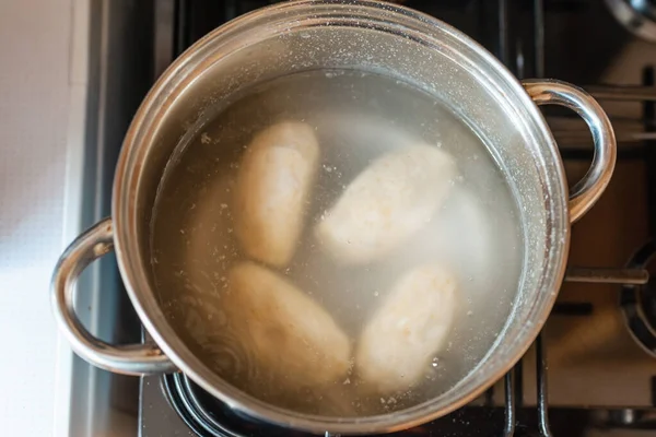 Traditionele Litouwse Gevulde Aardappelknoedels Het Potwater Knoedels Zijn Gemaakt Van — Stockfoto