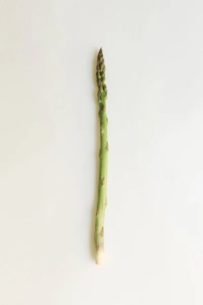 Asparagus White Background Fresh Asparagus Officinalis White Background — Φωτογραφία Αρχείου