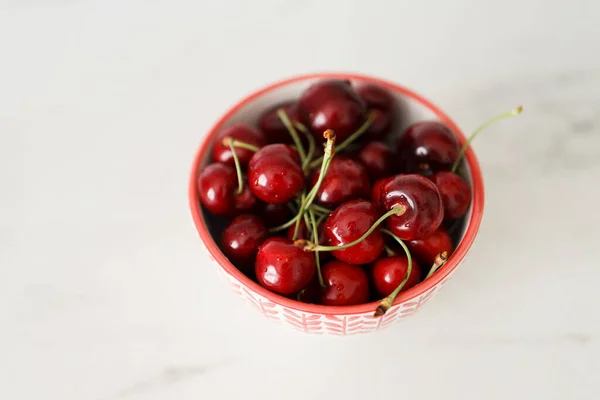 Sweet Cherries Bowl White Table Light Background Bowl Fresh Red — Fotografia de Stock