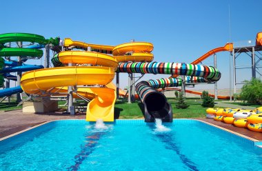 Aquapark sürgü, Aquapark, su parkı. kirillovka, Ukrayna