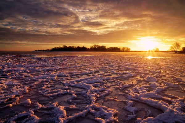 Winter landscape with sunset sky. Composition of nature. — Stock Photo, Image