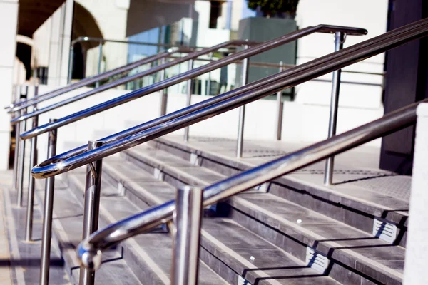 Prachtige roestvrij staal balustrades — Stockfoto