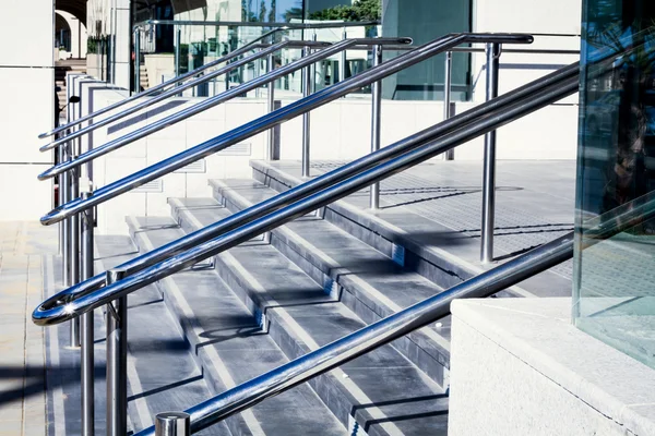 Prachtige roestvrij staal balustrades — Stockfoto