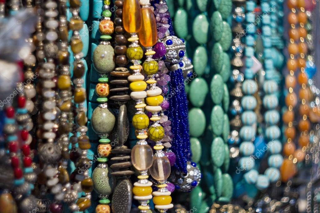 Tienda de recuerdos en árabe 2024