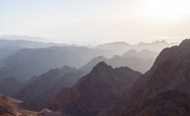 Sunrise Kızıldeniz üzerinden