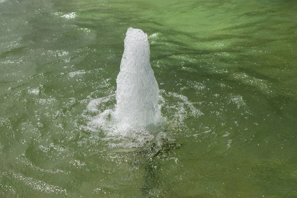 Water Jets Summer City Splashing Fountain Sunny Day Water Drops — Stockfoto