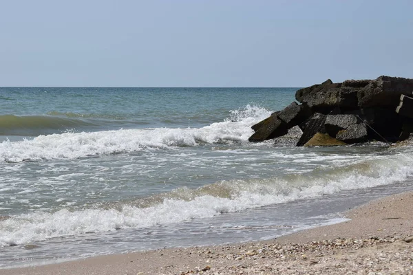 Морські Хвилі Високі Хвилі Чисту Погоду Сонячний День Морі Тло — стокове фото