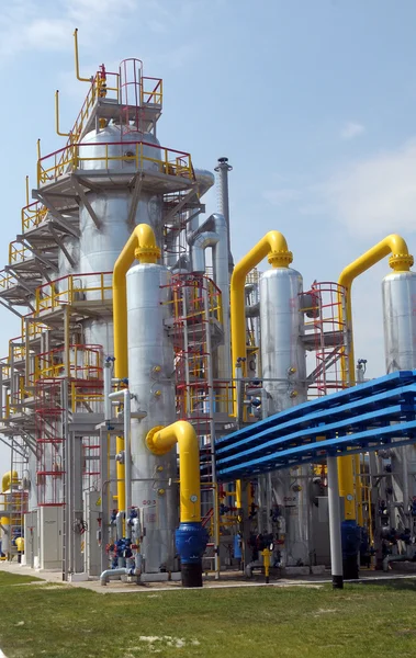 Torre sulla stazione del compressore di gas — Foto Stock