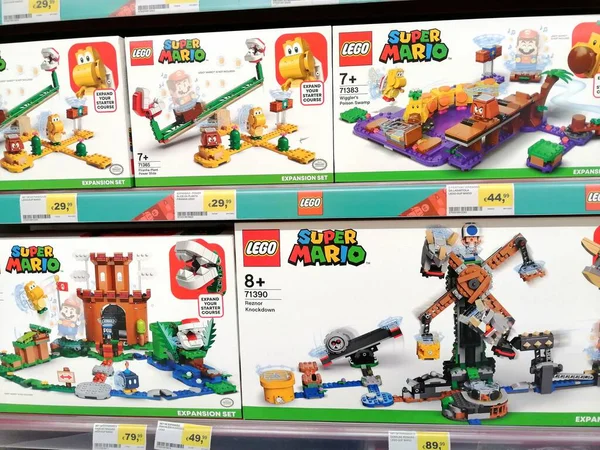 Portimao Algarve Portugalsko Circa 2021 Výběr Krabicových Hraček Lego Prodej — Stock fotografie