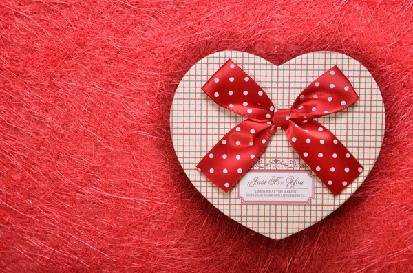 Box in heart shape — Stock Photo, Image