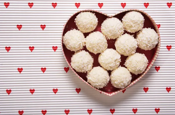 kalp şeklinde şeker