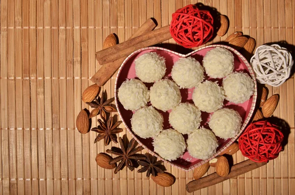 Dulces en forma de corazón —  Fotos de Stock