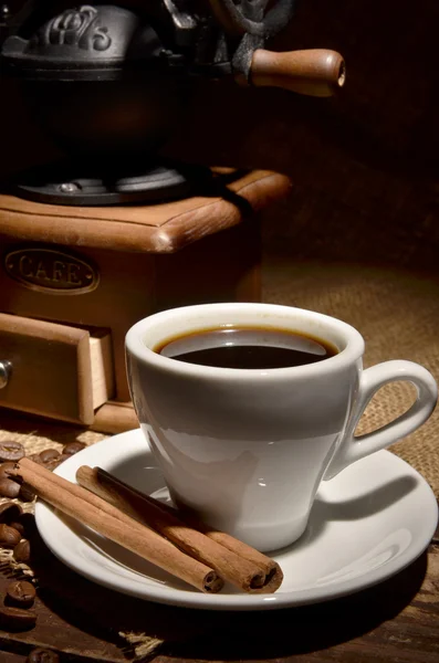 Tasse avec café et épices — Photo