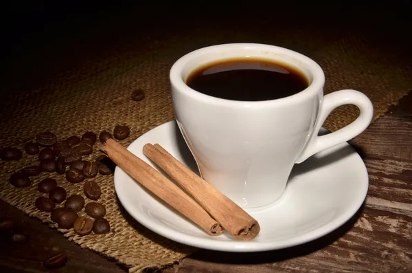 Tazza con caffè e spezie — Foto Stock