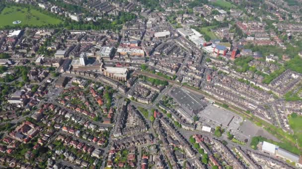 Εναέρια Πλάνα Από Βρετανική Πόλη Harrogate Μια Πόλη Στο Βόρειο — Αρχείο Βίντεο