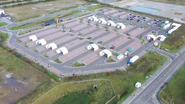 Luchtfoto Van Covid Drive Testlocatie Leeds West Yorkshire Waarop Testfaciliteiten — Stockvideo