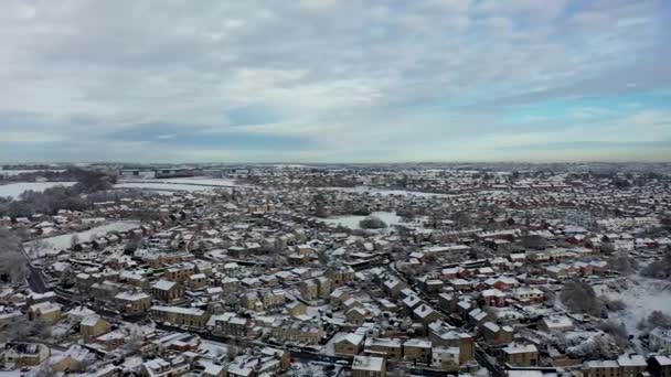 Zdjęcia Lotnicze Zimą Śnieżny Dzień Brytyjskiego Miasta Mirfield Kirklees West — Wideo stockowe