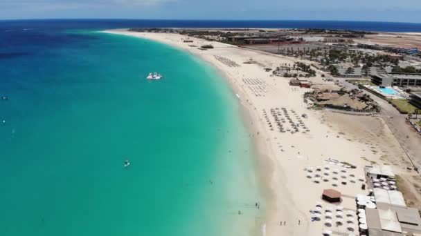 Aerial Footage Beautiful Beach Coastline Cape Verde Capo Verde People — Vídeo de stock