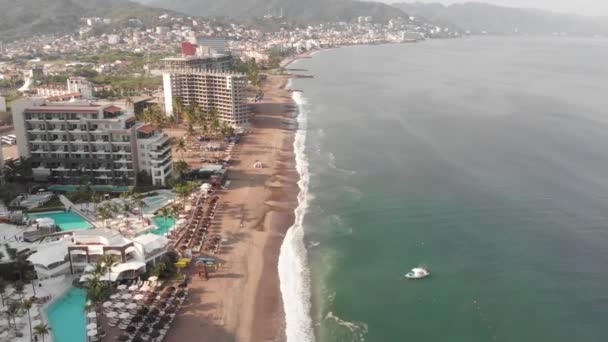 Drohnenaufnahmen Vom Wunderschönen Strand Und Küstengebiet Von Puerto Vallarta Mexiko — Stockvideo