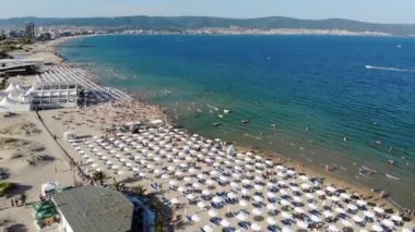 Bulgaristan 'ın Sunny Beach bölgesindeki güzel sahil şeridinin hava görüntüleri, insansız hava aracı ile çekildi..