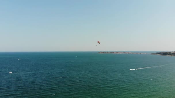 サニービーチのエリアでブルガリアの美しい海岸線の空中映像は ドローンで撮影しました — ストック動画