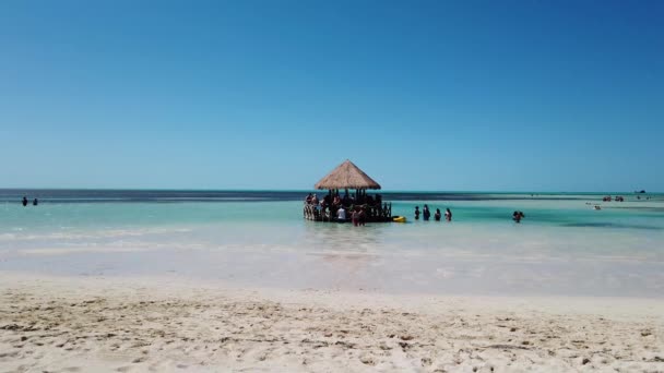 Den Vackra Tropiska Stranden Vid Little Stirrup Cay Eller Cococay — Stockvideo