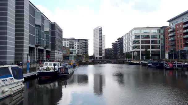 Bilder Området Leeds Centrum Kända Som Leeds Dock Ljus Solig — Stockvideo
