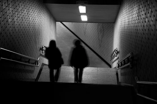 Metro à noite — Fotografia de Stock