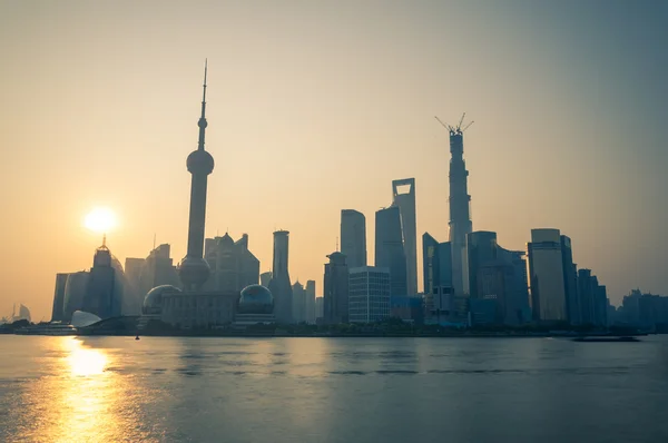 Soluppgång över shanghai — Stockfoto