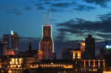 gece karanlığında shanghai