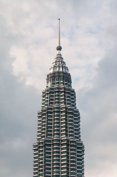 Petronas towers piek — Stockfoto