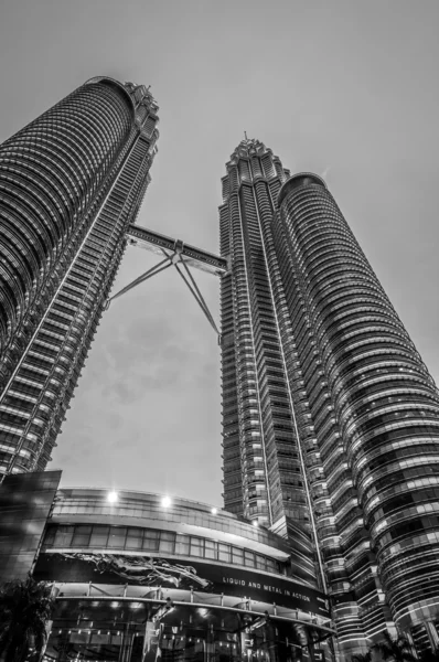 Petronas towers — Stock fotografie