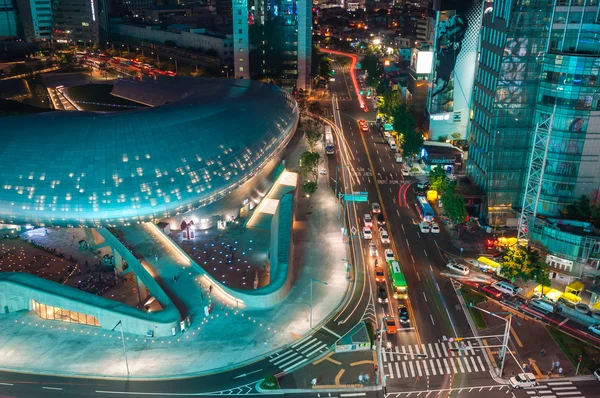 Dongdaemun projekt plaza — Zdjęcie stockowe