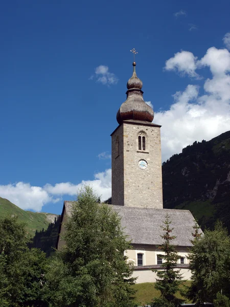 Iglesia en los Alpes —  Fotos de Stock