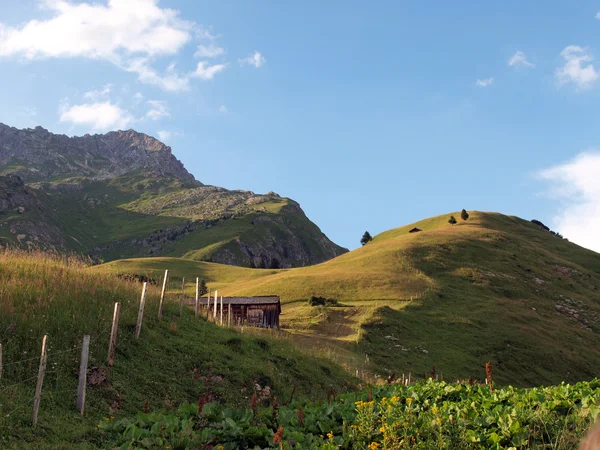 Hut in de Alpen — Stockfoto