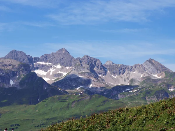 De Alpen in de Oostenrijkse deelstaat vorarlberg — Stockfoto