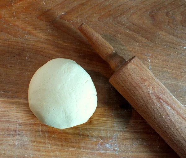 Masa de galletas de Navidad con rodillo — Foto de Stock