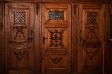 Din sembolü. Katolik Sığınak Kilisesi. Katolik anıtı. Tarihsel peyzaj binası. Dini mimari.