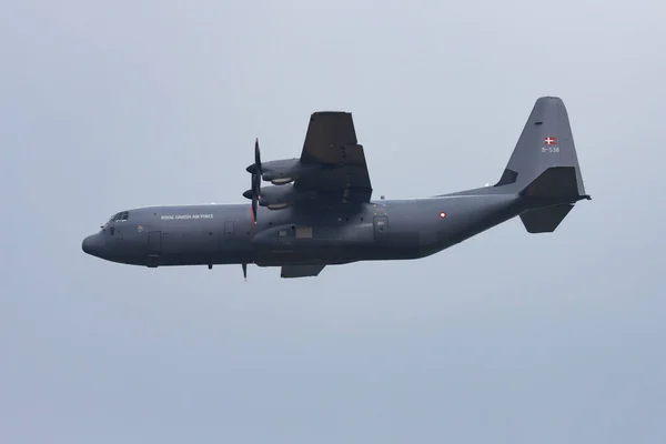 荷兰沃尔科特 2013年6月14日 空军基地的军用飞机 空军飞行行动 航空和飞机 军事工业 飞啊飞啊 — 图库照片