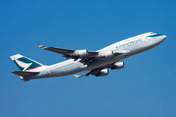 Hongkong Kina November 2013 Cathay Pacific Airways Passagerarplan Flygplatsen Schemalägg — Stockfoto