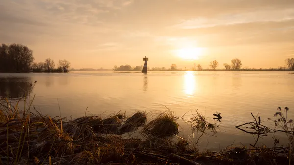 Beacon on a River in the morning Light — Stock Photo, Image