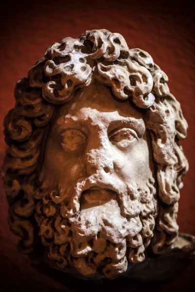 Estátua de mármore grego antigo — Fotografia de Stock