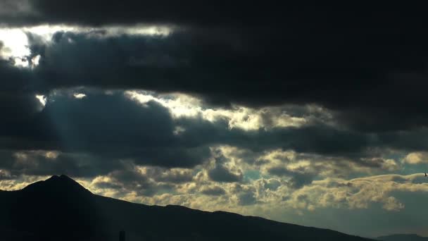 Nubes oscuras Time Lapse — Vídeo de stock